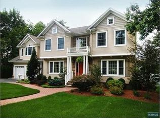690 Princeton St, New Milford, NJ 07646