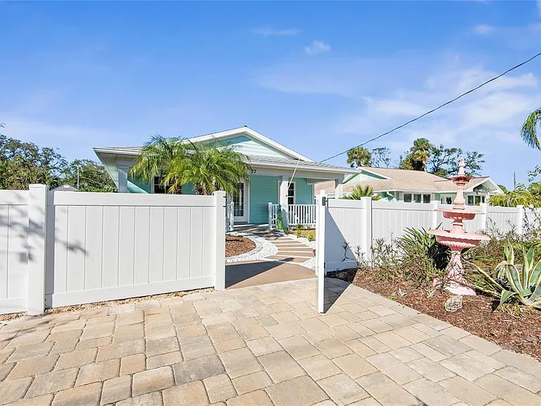 27 Malacompra Rd — Photo 44