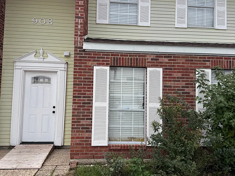 101 Wilbourn Blvd #908 — Photo 1