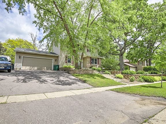 2nd image of 5408 Marsh Woods Dr