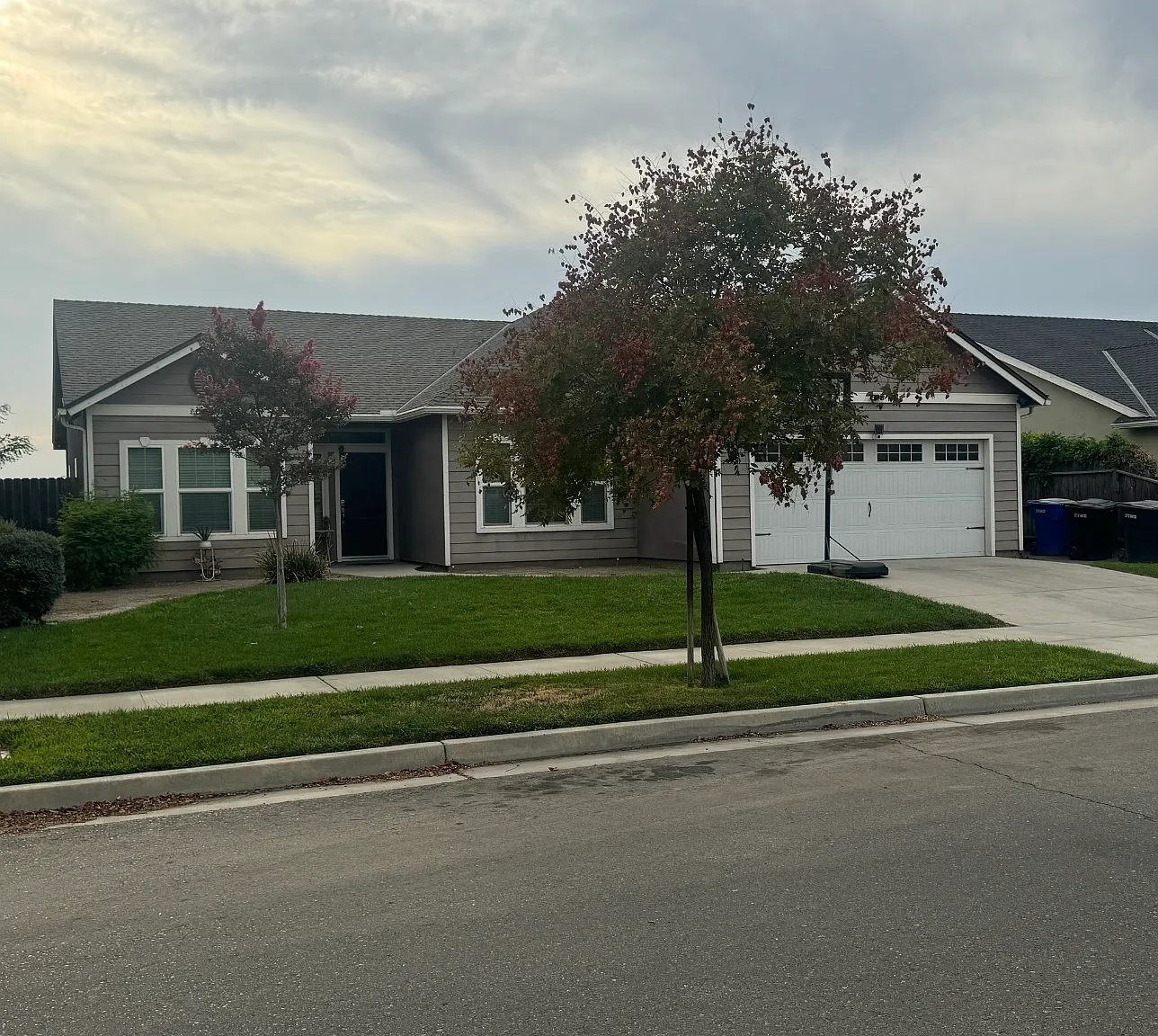 4 bed, 2149 sqft, $2,950 — Photo 1