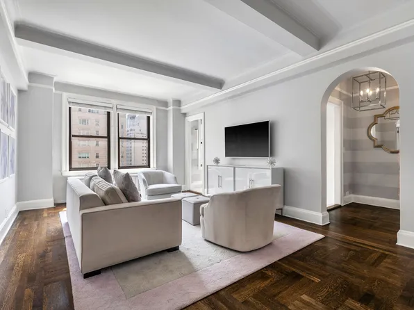 179 East 79th Street 9C image 1 of 11