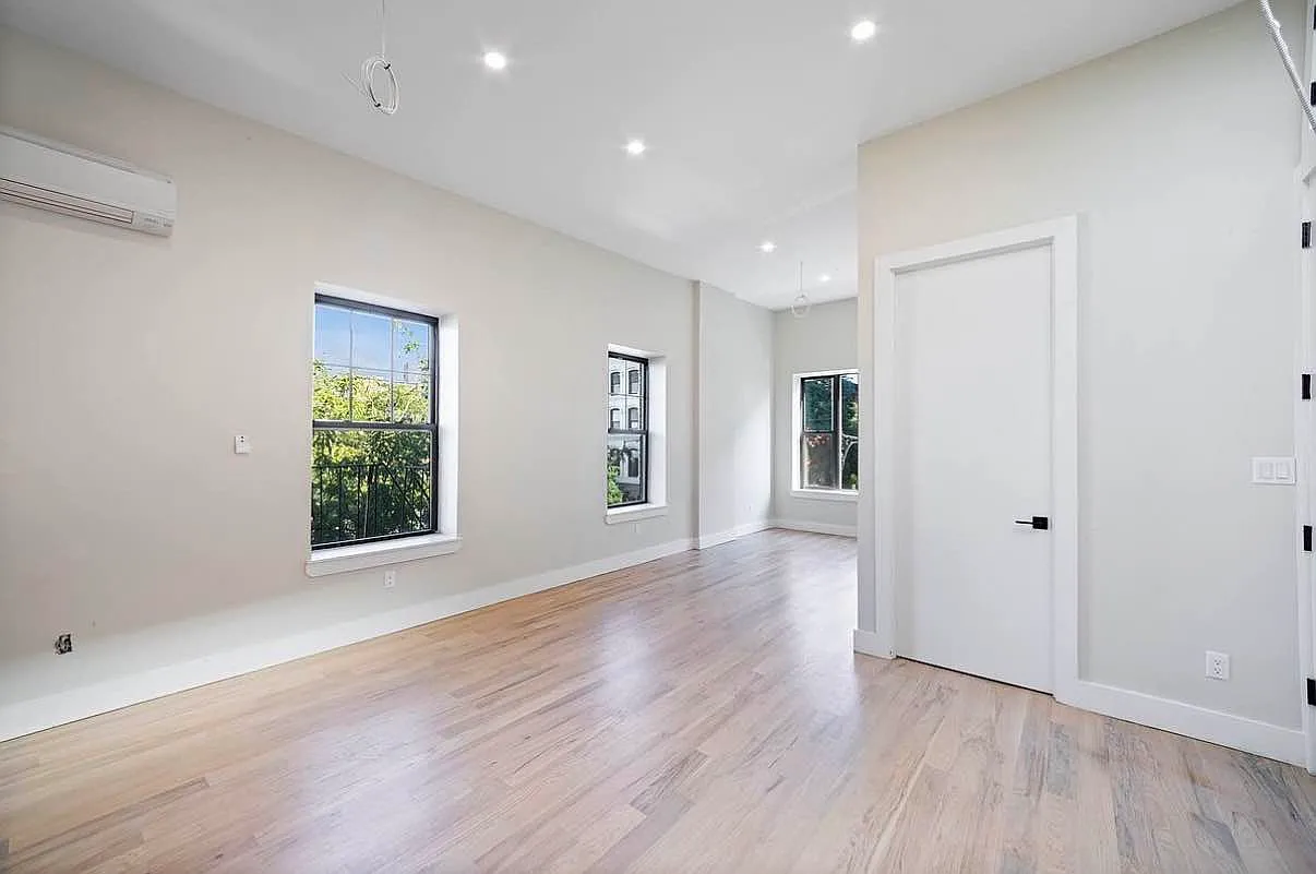 441 Myrtle Avenue — Photo 4