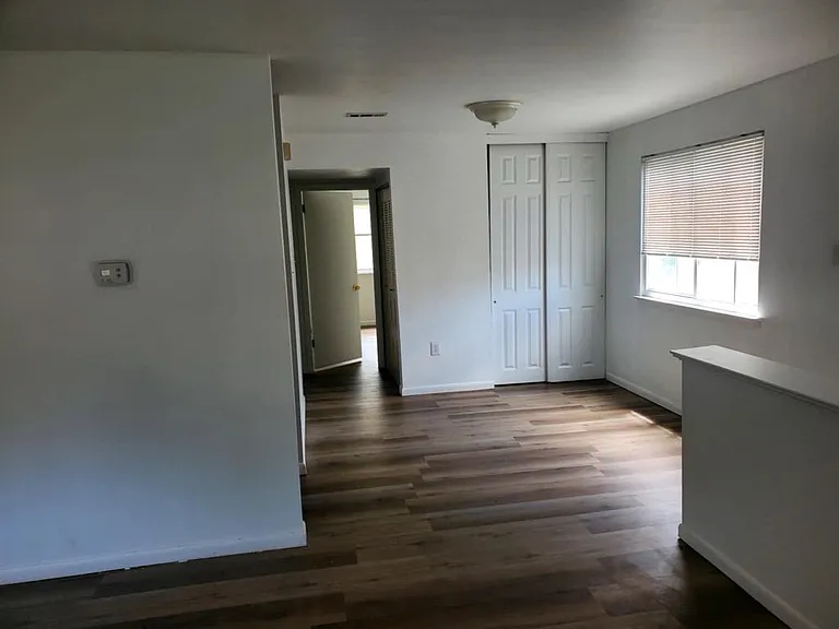 182 Michele Way — Photo 3