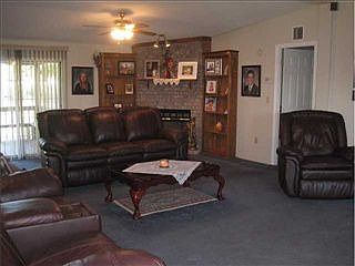 4th image of 318 East St