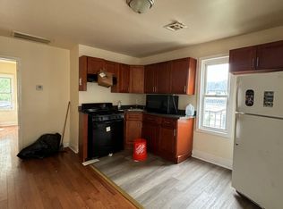 118 Cedar Ave #3, Newark, NJ 07106