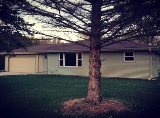7299 Dickinson Rd, Greenleaf, WI 54126