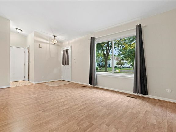 4th image of 455 Attenborough Way