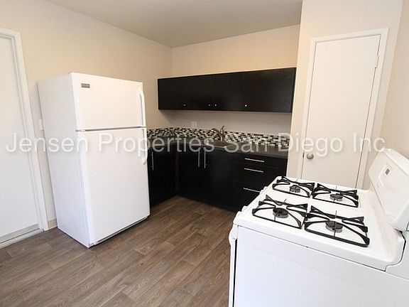 5th image of 4836 Art St
