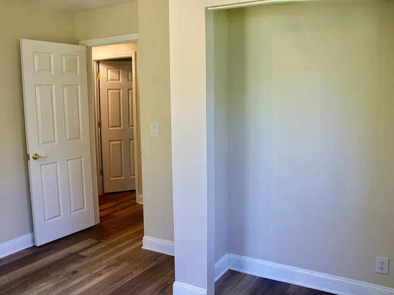 607 Johnson Dr — Photo 5