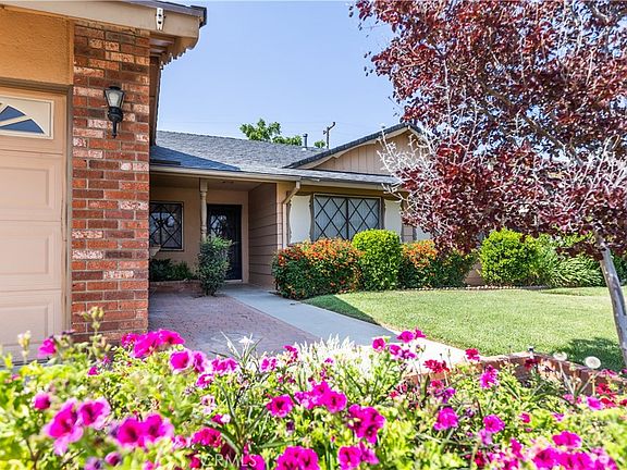 4th image of 35250 Santa Rosa Dr
