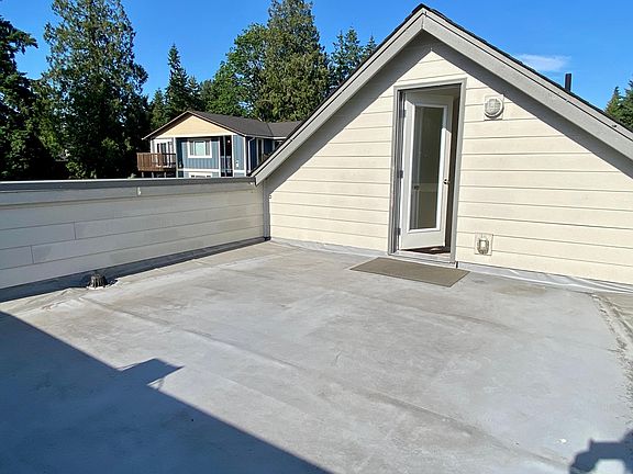 2nd image of 11918 100th Ave NE #B