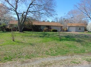 2185 Betty Ave, Lawrenceburg, TN 38464
