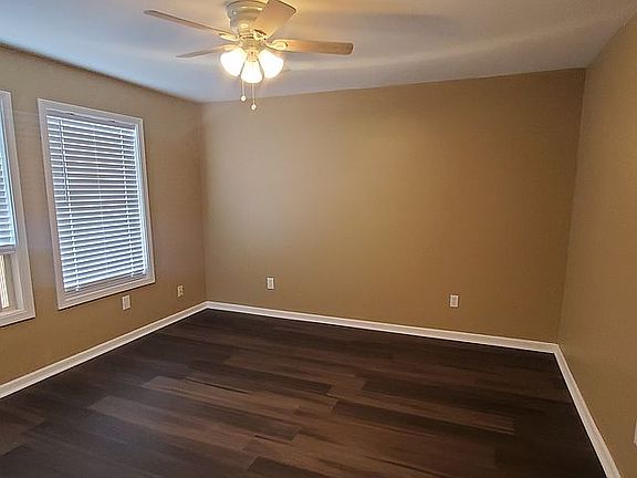 5th image of 435 E Wildwood Dr