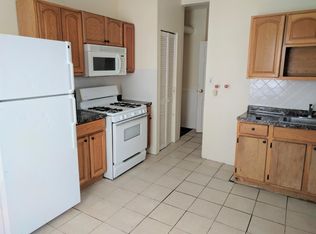 443 Gregory St, Bridgeport, CT 06604