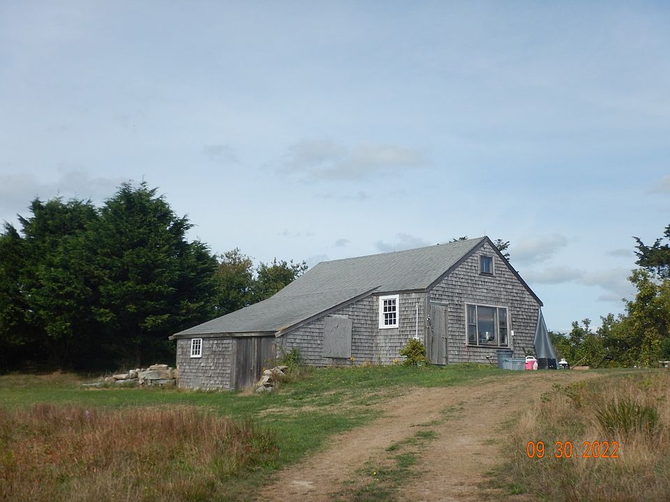 2nd image of 12 Squibnocket Rd