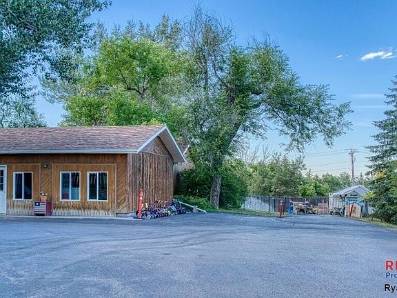 4th image of 640 W 12th St