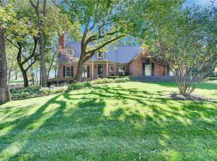 16856 S Highland Ridge Dr, Belton, MO 64012