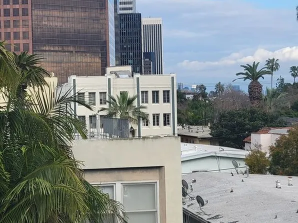 221 S Gale Dr Unit 402, Beverly Hills, CA 90211