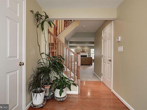 4th image of 8065 Horseshoe Cottage Cir
