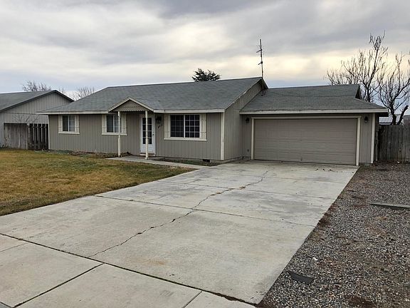 2nd image of 4831 Hibiscus St