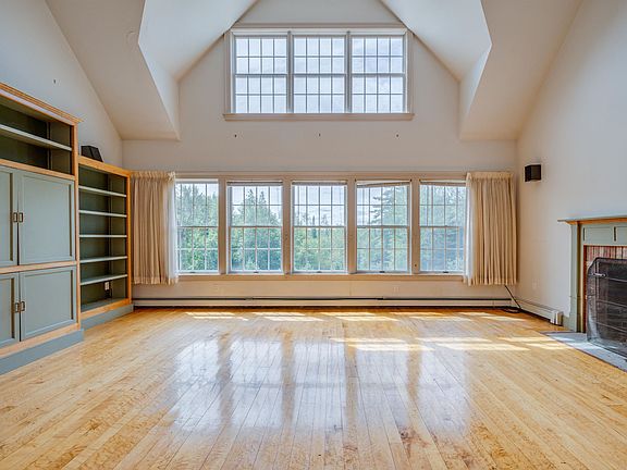 5th image of 70 Green Lane