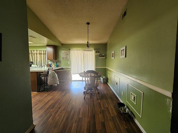 4th image of 43843 San Francisco Ave