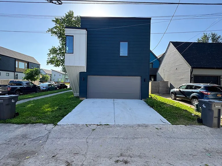 1960 Bellefontaine St #B — Photo 57
