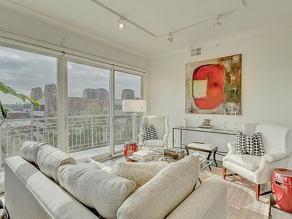 2nd image of 400 E 3rd Ave APT 501