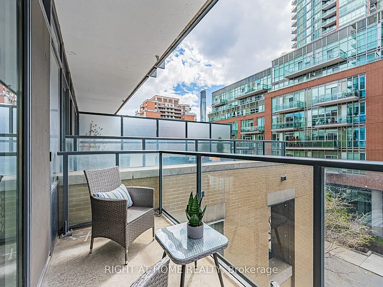 105 George St #312 — Photo 21