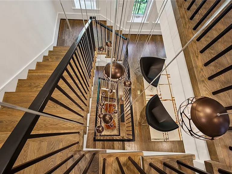 2525 Peachtree Rd NE #32 — Photo 22