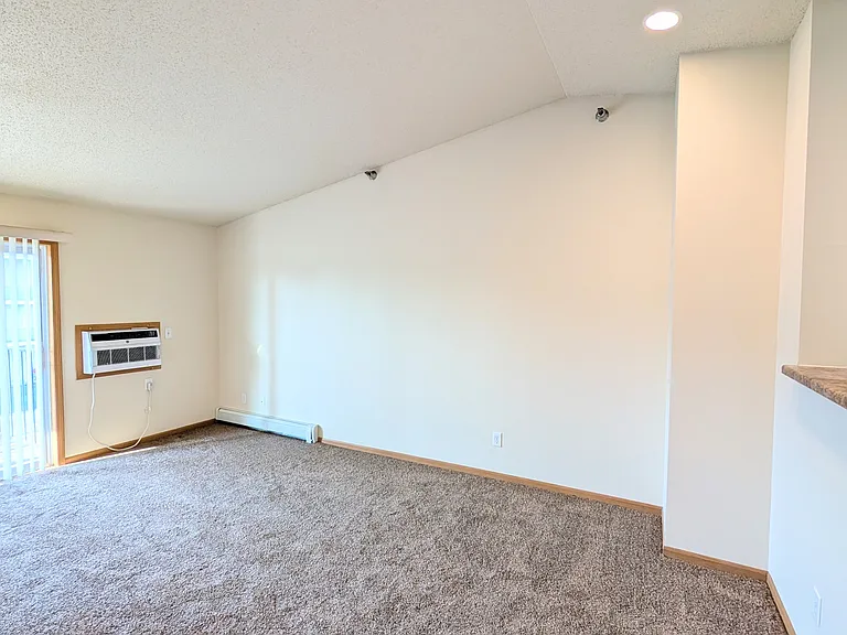 Amber Ridge Apartments — Photo 12