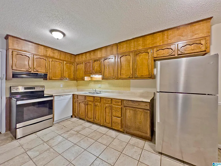 3229 Westbrook Dr #201 — Photo 5