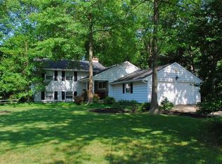 128 Barclay Ln, Cherry Hill, NJ 08034