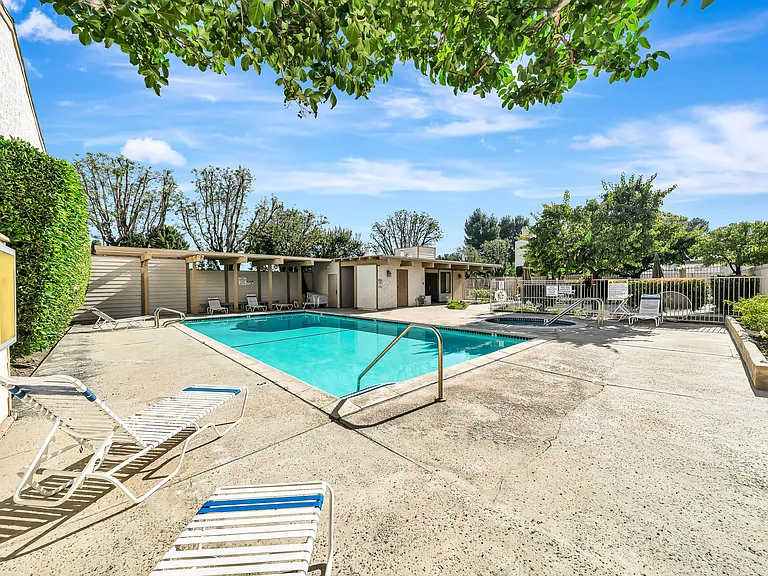10231 Independence Ave — Photo 52