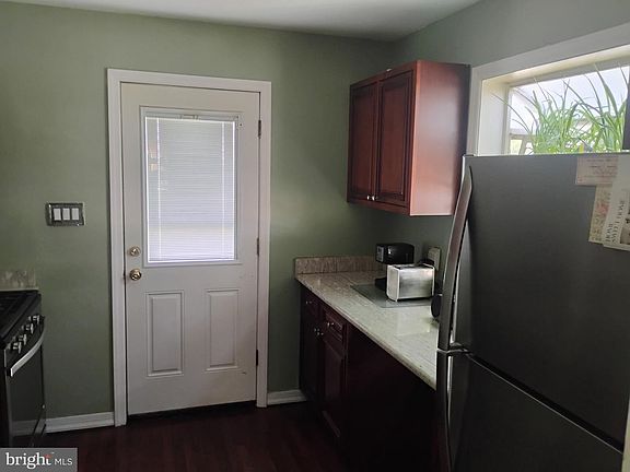 4th image of 3908 Lantern Dr