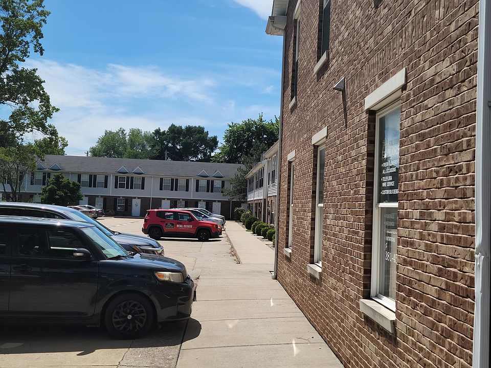 2nd image of 507 N Main St APT D