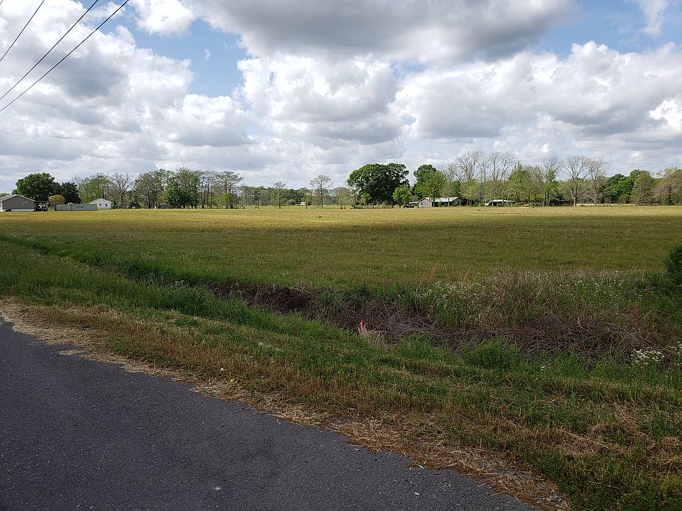 2nd image of Jules Lagrange Rd