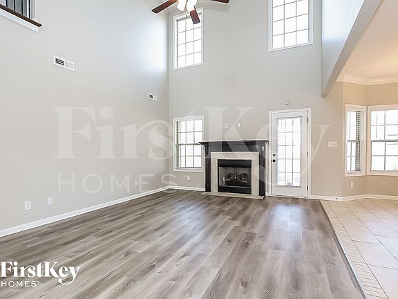 3rd image of 1412 Kingbird Dr