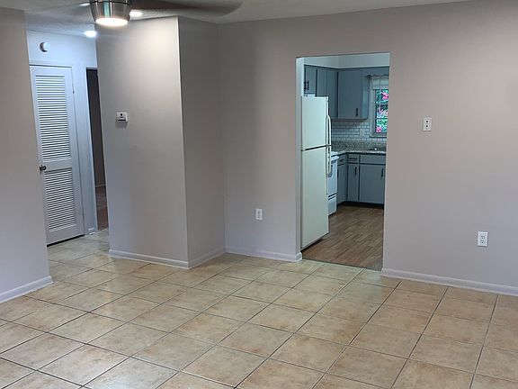 5th image of 1009 Mabbette St APT C