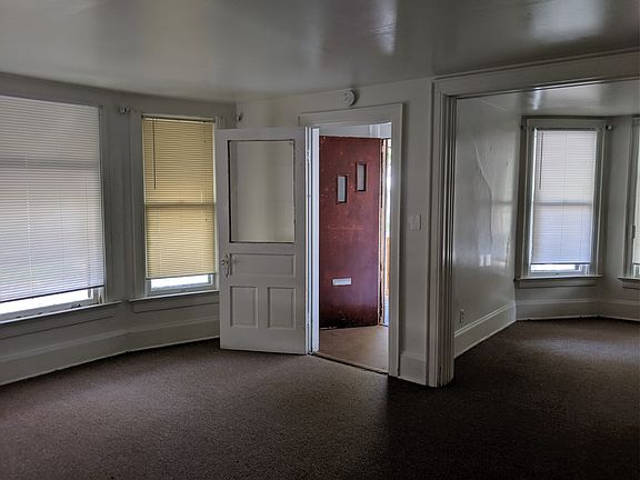 2nd image of 143 W Hadley St