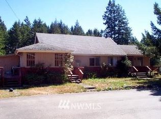 5051 E Grapeview Loop Rd, Allyn, WA 98524