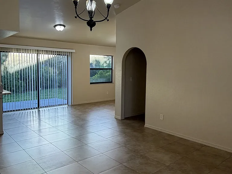17607 Cypress Point Rd — Photo 3