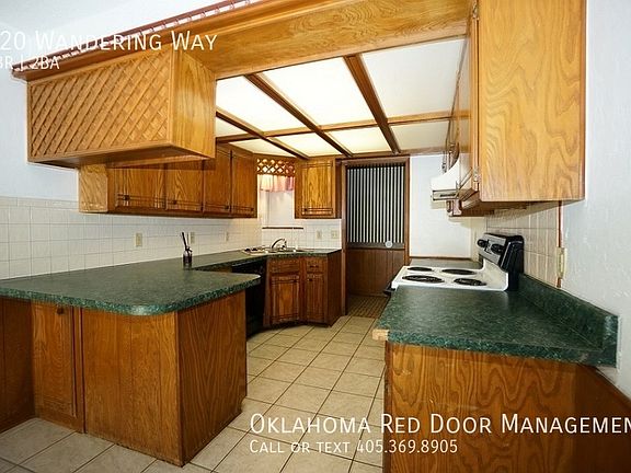 3rd image of 520 Wandering Way