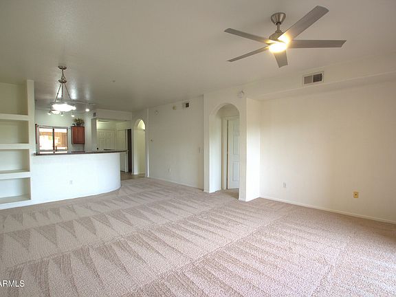 3rd image of 920 E DEVONSHIRE Avenue #2002
