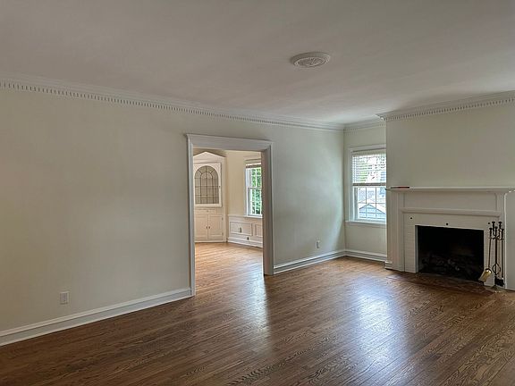 3rd image of 2227 E Woodstock Pl