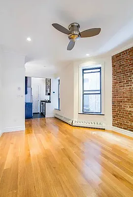 Rented by Compass | media 7