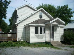 7768 N Kickapoo Rd, Walkerton, IN 46574