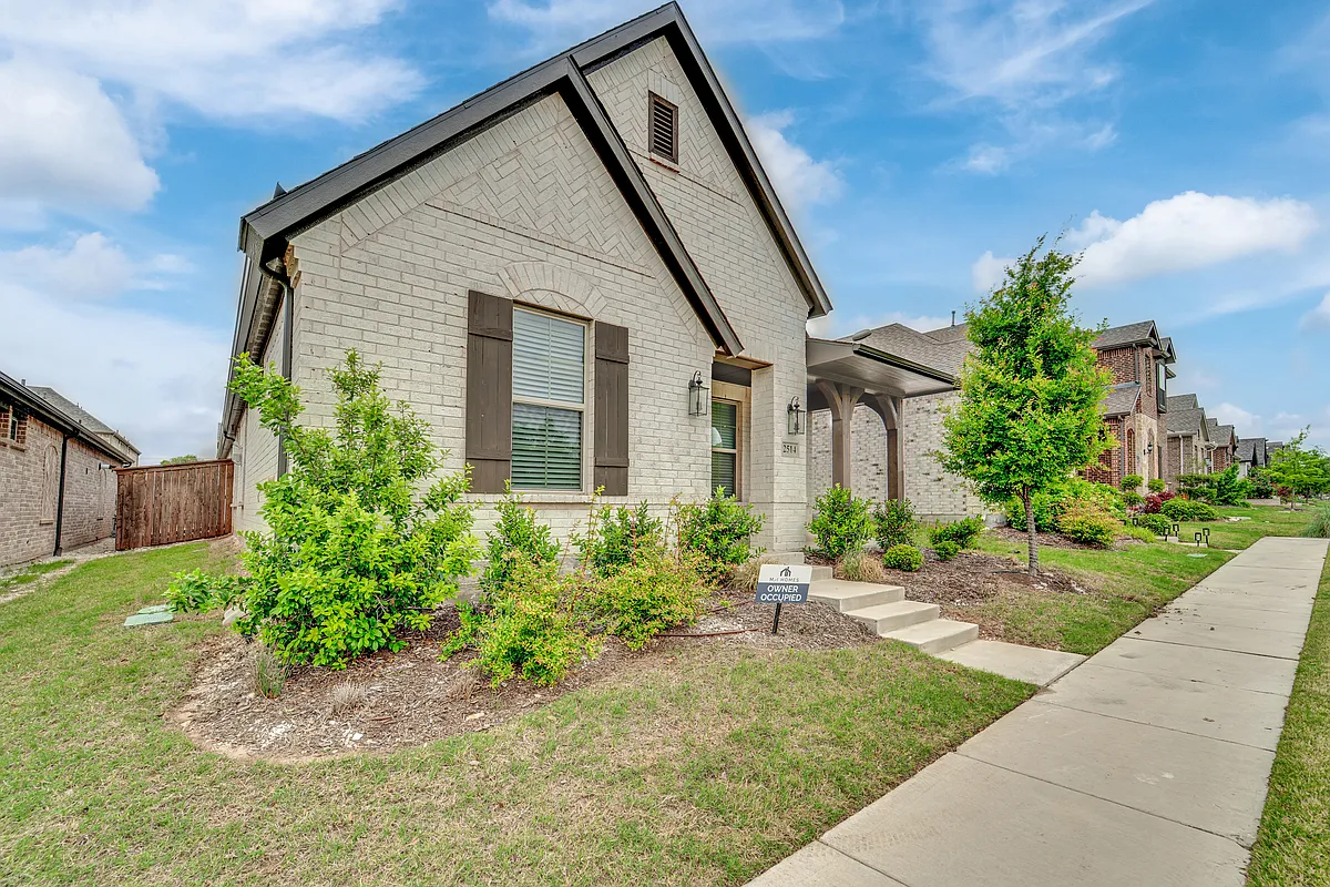 Building Photo - 2514 Vera Way