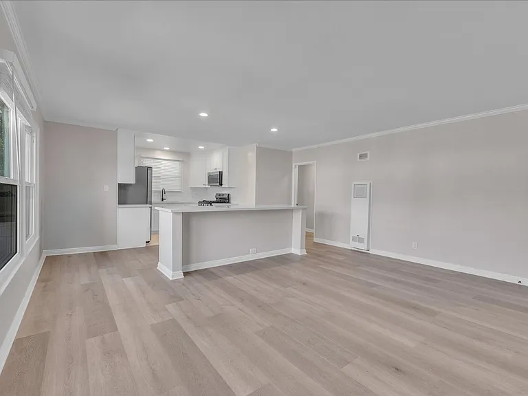 4943 Coldwater Canyon Ave — Photo 10